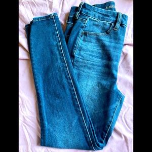 American Eagle HR Jegging